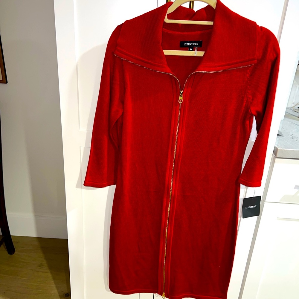 Ellen Tracy red sweater dress with gold zipper. Nwt size medium